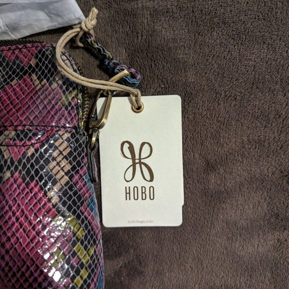 New With Tags Women's HOBO Shoulder Bag Mosaic Snake Color With Dust Cover - Picture 6 of 8